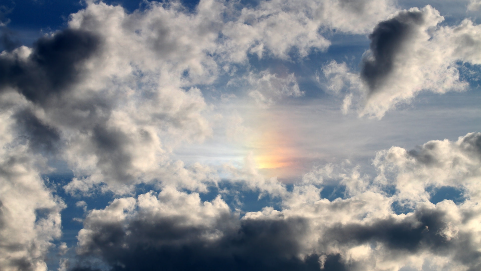 AYX GAMING-球队阵型压缩是否提高反击过程中的球权转换效率