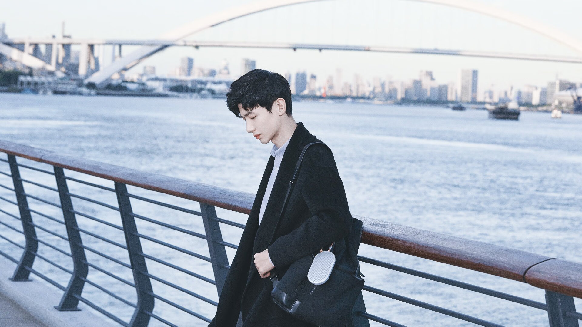 爱游戏娱乐-阿莱克西泳姿流畅动作完美赢得喝彩，阿莱克西亚萌娘百科