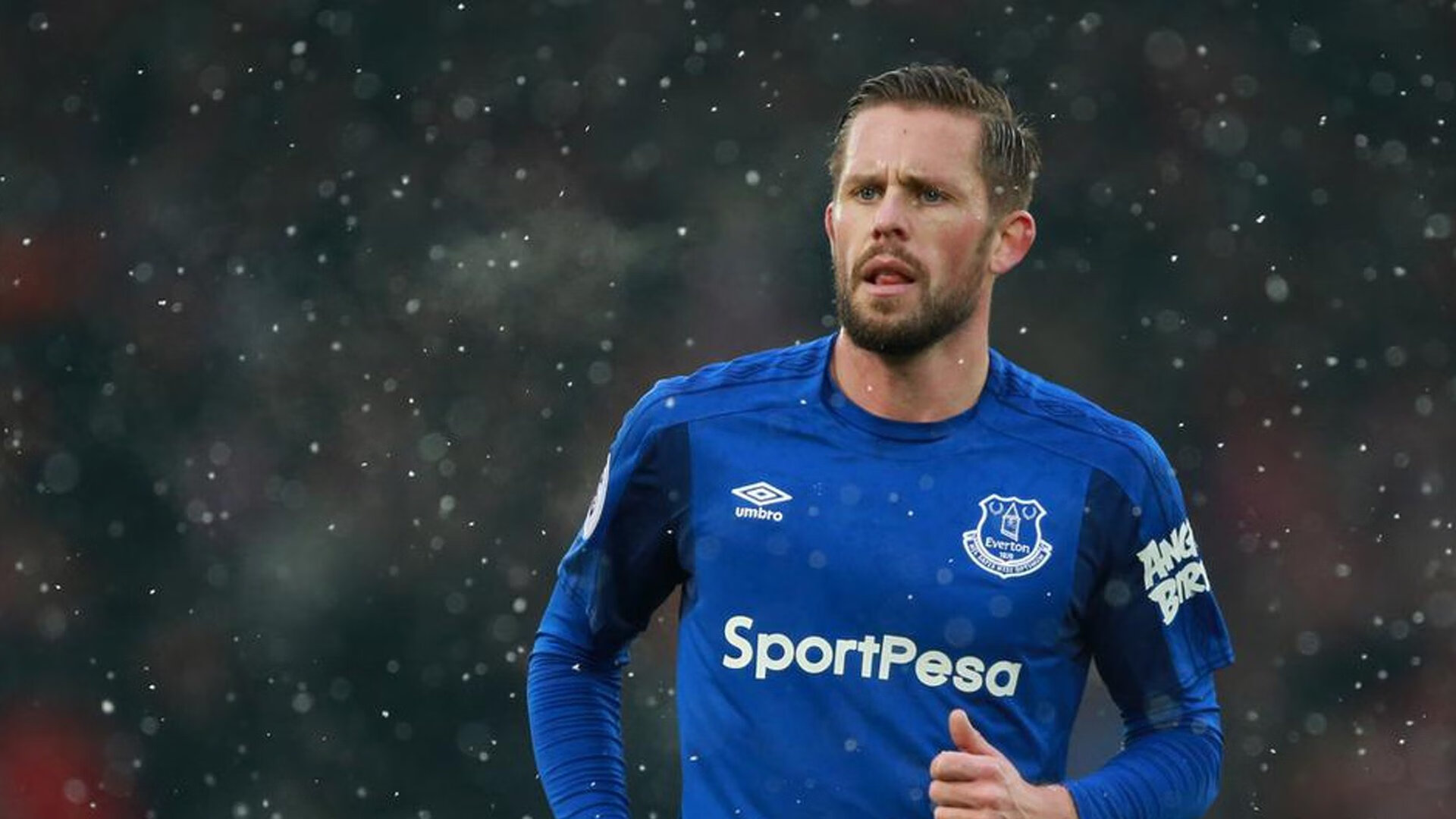 拜仁锋线新星持续高光表现，未来潜力无限，拜仁 新星